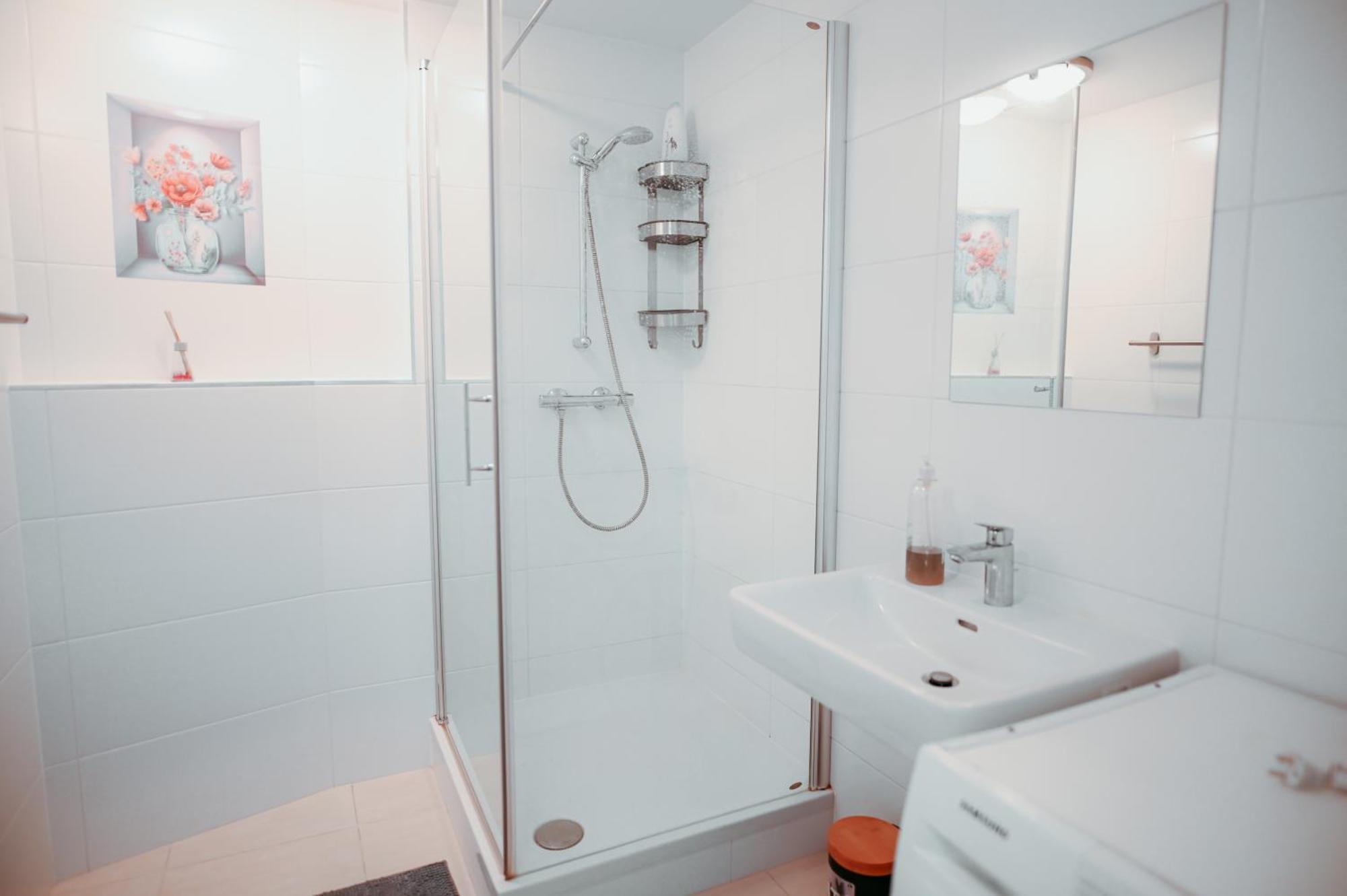 Danube Island Apartment 3 Вена Экстерьер фото