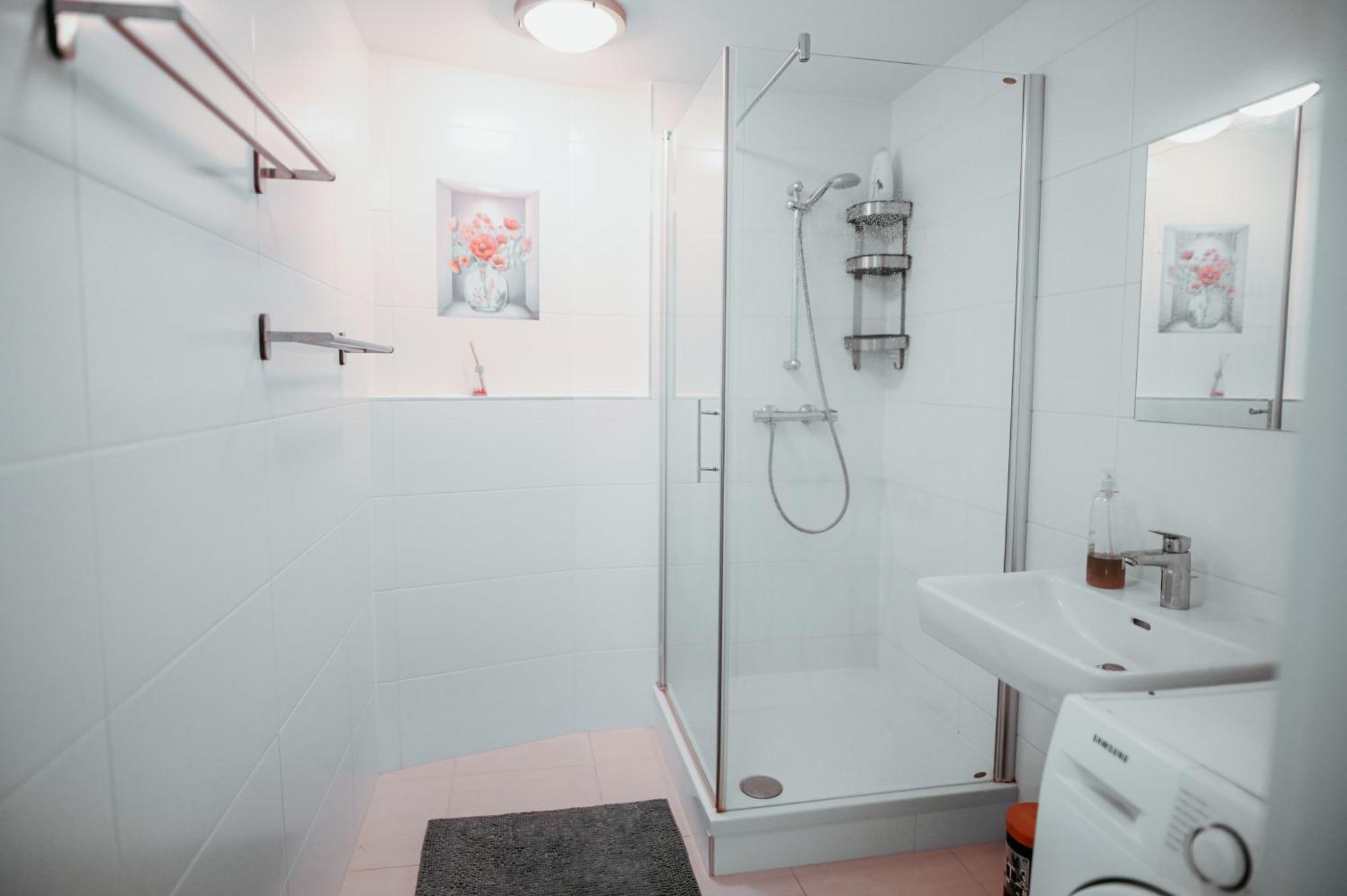Danube Island Apartment 3 Вена Экстерьер фото